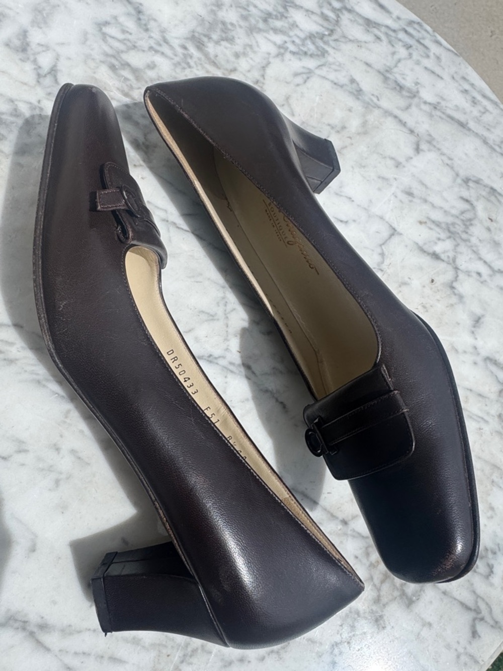 Salvatore Ferragamo Boutique Leather Loafers | Brown Gancini Pumps|8.5 4A Narrow - Picture 5 of 7